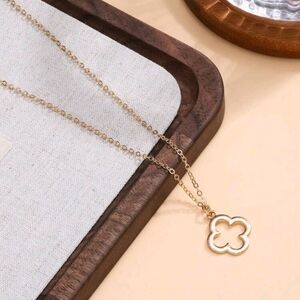 Elegant Gold Clover Pendant Necklace